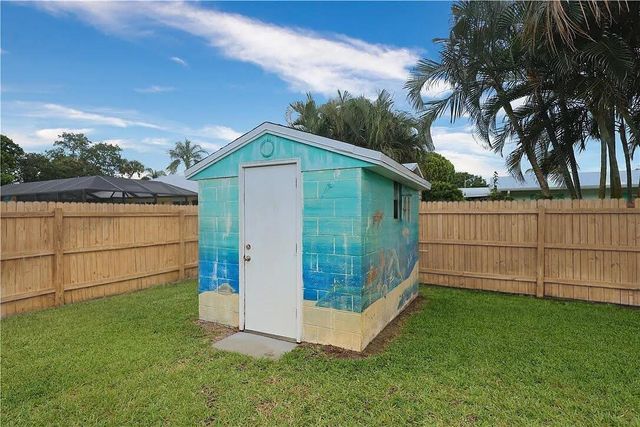 555 20th Street, Vero Beach, FL 32960