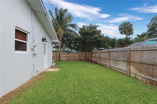 555 20th Street, Vero Beach, FL 32960