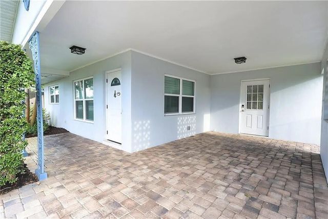 555 20th Street, Vero Beach, FL 32960