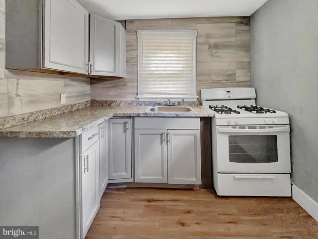 31 S MYRTLE ST, Vineland, NJ 08360