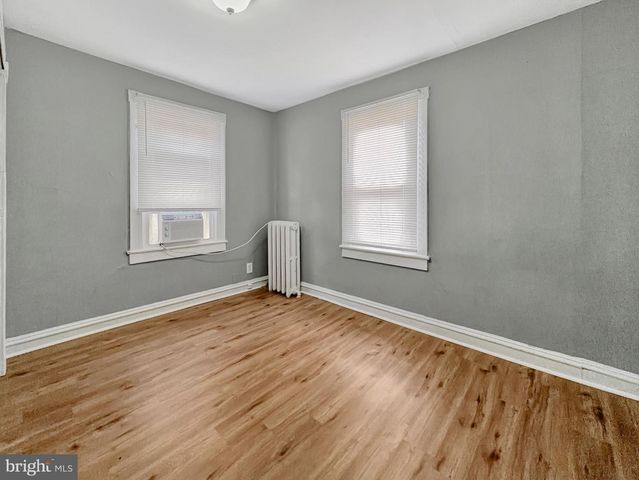 31 S MYRTLE ST, Vineland, NJ 08360