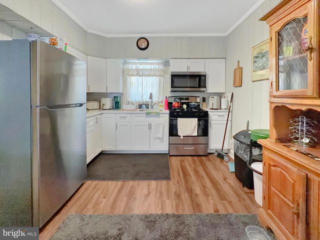 31 S MYRTLE ST, Vineland, NJ 08360