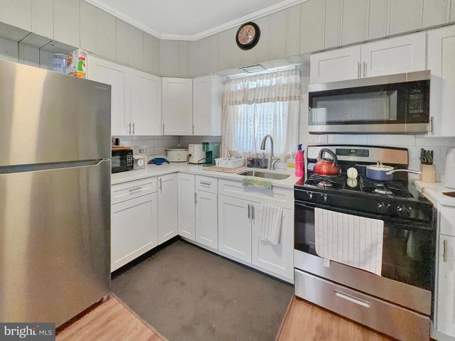 31 S MYRTLE ST, Vineland, NJ 08360