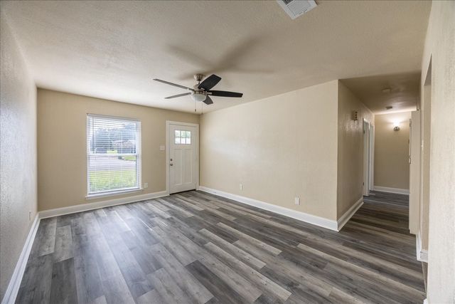 5709 Denise Drive, Haltom City, TX 76148