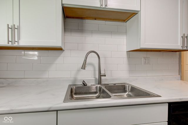 1467 W 33rd Street, Indianapolis, IN 46208