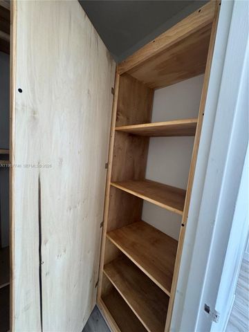 1300 Lincoln Rd F506, Miami Beach, FL 33139