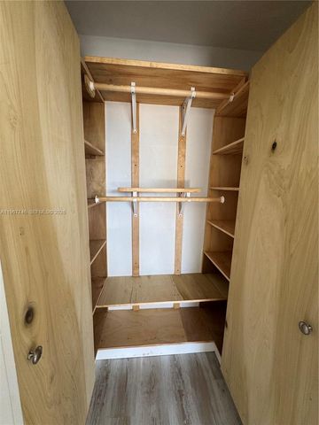 1300 Lincoln Rd F506, Miami Beach, FL 33139