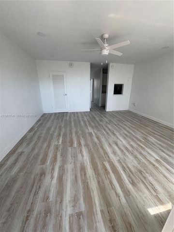 1300 Lincoln Rd F506, Miami Beach, FL 33139