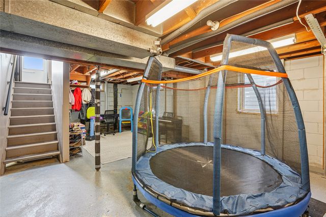 501 Spruce Drive, Pella, IA 50219