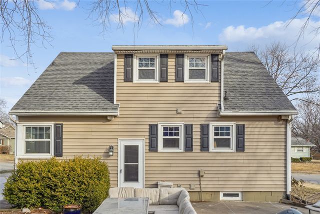 501 Spruce Drive, Pella, IA 50219