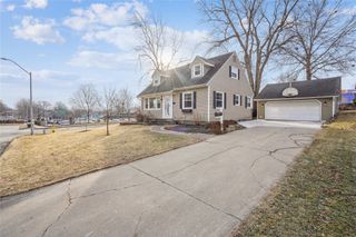 501 Spruce Drive, Pella, IA 50219