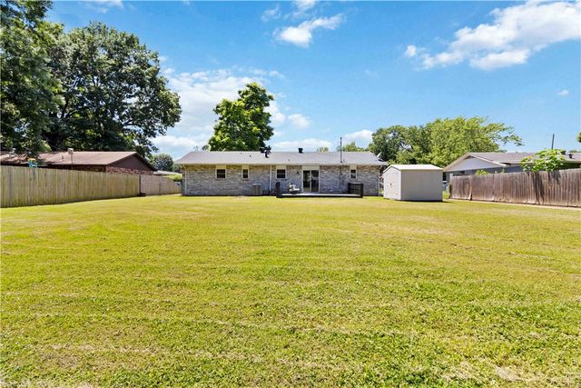 703 Thomas Boulevard, Springdale, AR 72762
