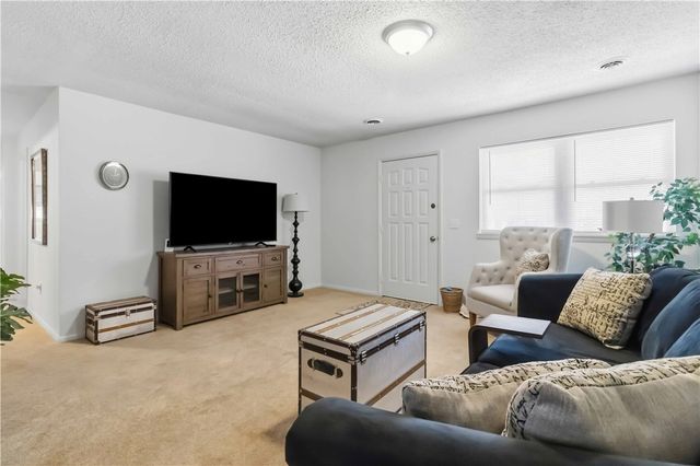 703 Thomas Boulevard, Springdale, AR 72762