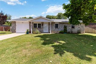 703 Thomas Boulevard, Springdale, AR 72762