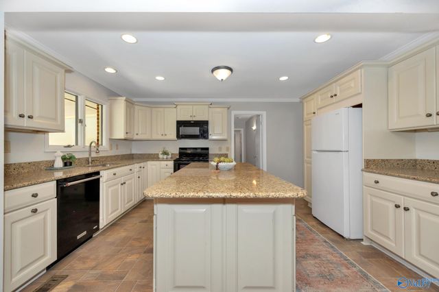 4407 Garth Road SE, Huntsville, AL 35802