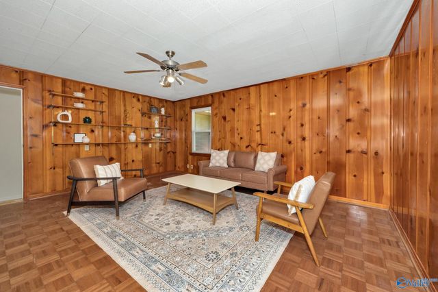 4407 Garth Road SE, Huntsville, AL 35802