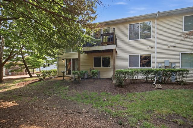 1137 Hawthorne Lane, Elk Grove Village, IL 60007