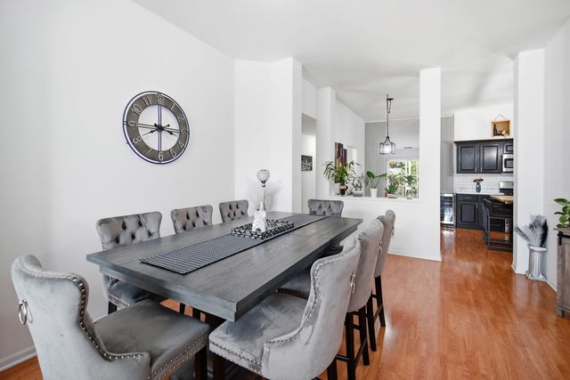1137 Hawthorne Lane, Elk Grove Village, IL 60007