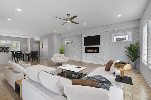 525 31st Ave, N, Nashville, TN 37209