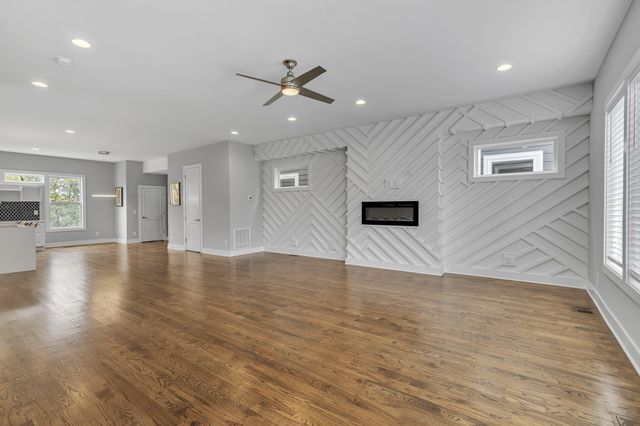 525 31st Ave, N, Nashville, TN 37209