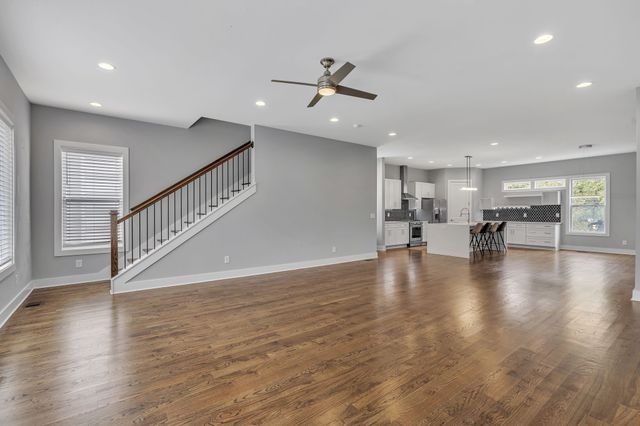 525 31st Ave, N, Nashville, TN 37209