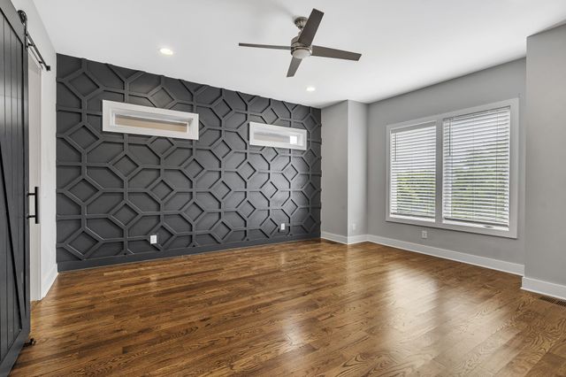 525 31st Ave, N, Nashville, TN 37209