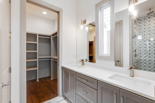 525 31st Ave, N, Nashville, TN 37209