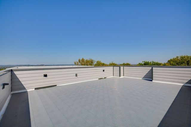 525 31st Ave, N, Nashville, TN 37209