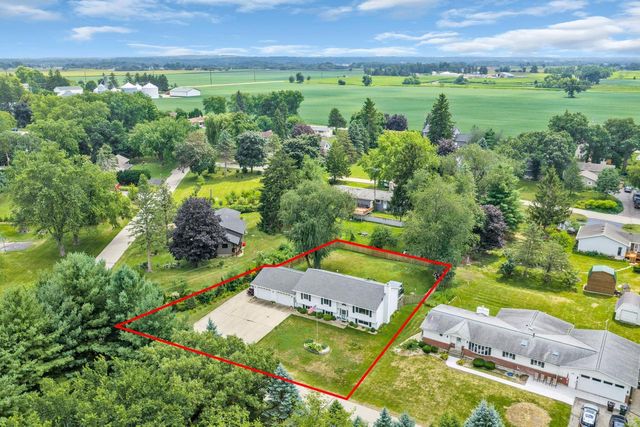 39231 92nd STREET, Genoa City, WI 53128