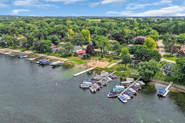39231 92nd STREET, Genoa City, WI 53128