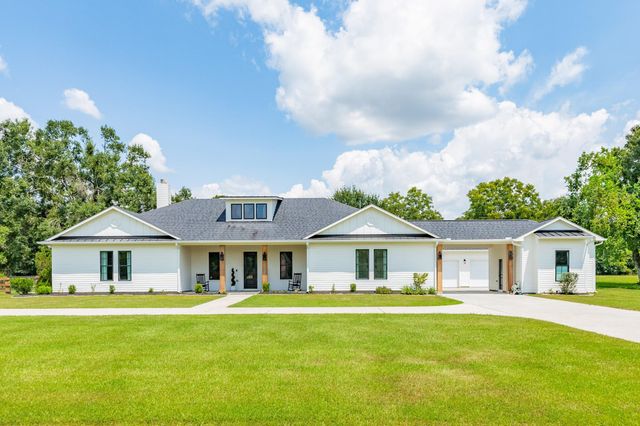 16811 Wrangler Road, Rosharon, TX 77583