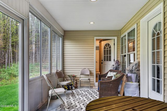 654 County Highway 138, Broadalbin, NY 12025