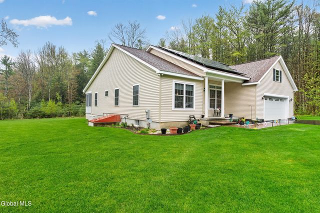 654 County Highway 138, Broadalbin, NY 12025