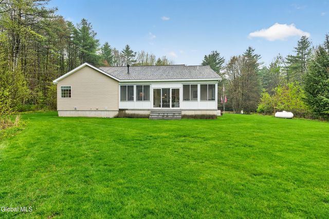 654 County Highway 138, Broadalbin, NY 12025