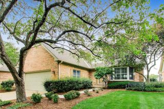 998 Plantain Court, Crystal Lake, IL 60014