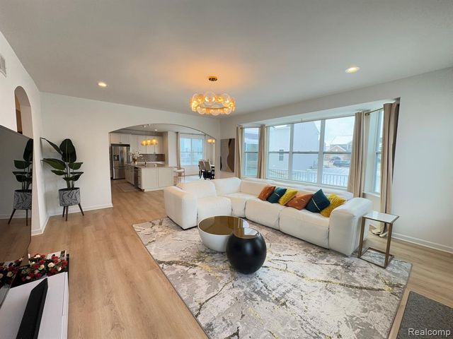 280 Honey Tree Way, Ann Arbor, MI 48103