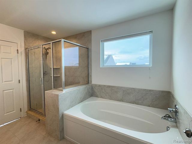 280 Honey Tree Way, Ann Arbor, MI 48103