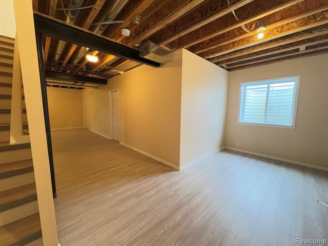 280 Honey Tree Way, Ann Arbor, MI 48103