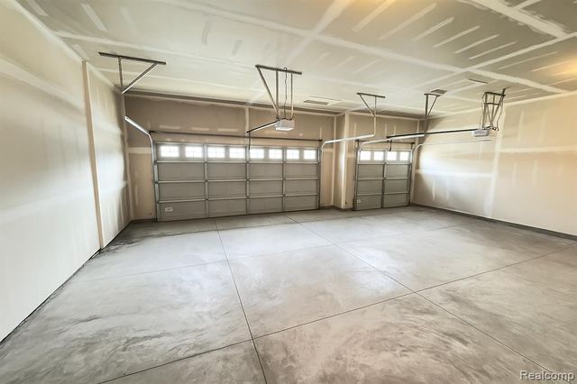 280 Honey Tree Way, Ann Arbor, MI 48103