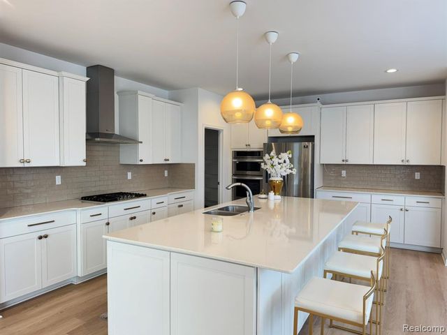 280 Honey Tree Way, Ann Arbor, MI 48103