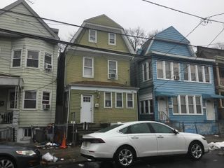 288 EGE AVE, Jc, West Bergen, NJ 07304