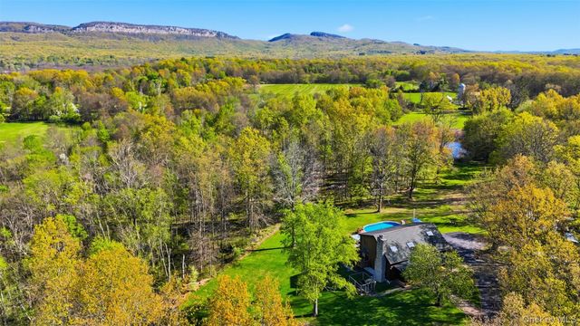 88 Bruynswick Road, New Paltz, NY 12561