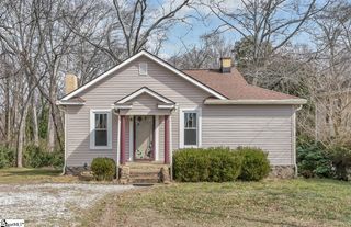 213 S Walnut Street, Seneca, SC 29678