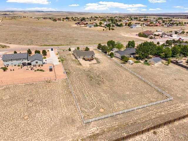 1160 W McCulloch Blvd, Pueblo West, CO 81007