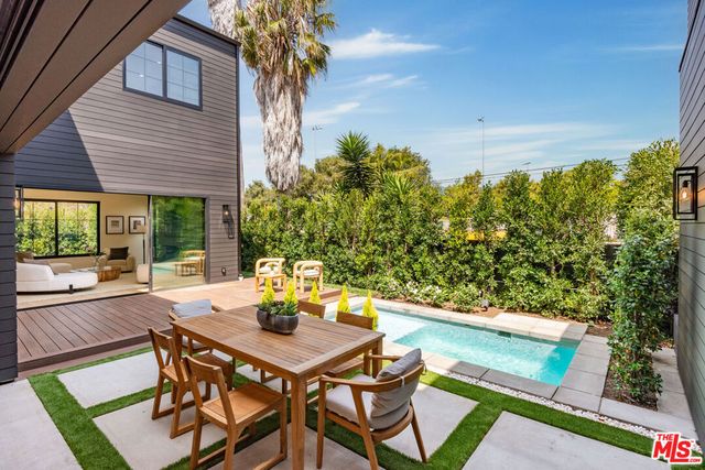 1500 Louella Avenue, Venice, CA 90291