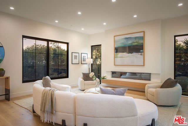 1500 Louella Avenue, Venice, CA 90291
