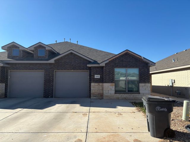 2120 Langford Avenue, Unit B, Lubbock, TX 79407