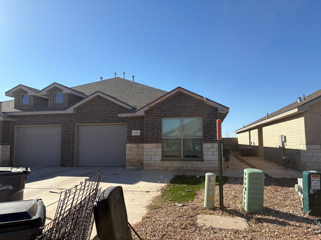 2120 Langford Avenue, Unit B, Lubbock, TX 79407