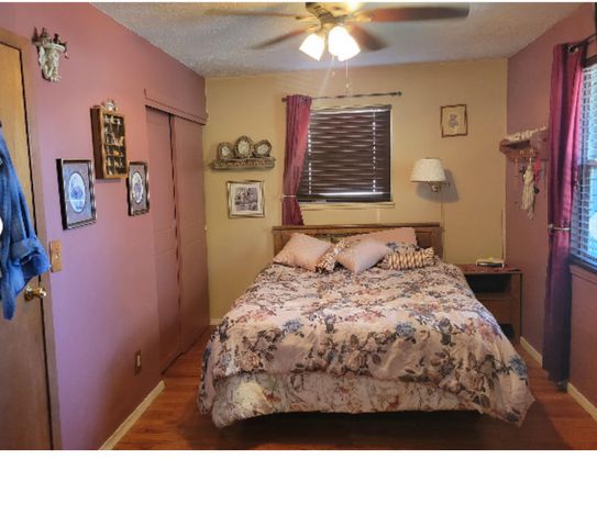 2218 North Hazelwood Avenue, Davenport, IA 52804