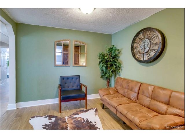 3243 Kearney St, Denver, CO 80207